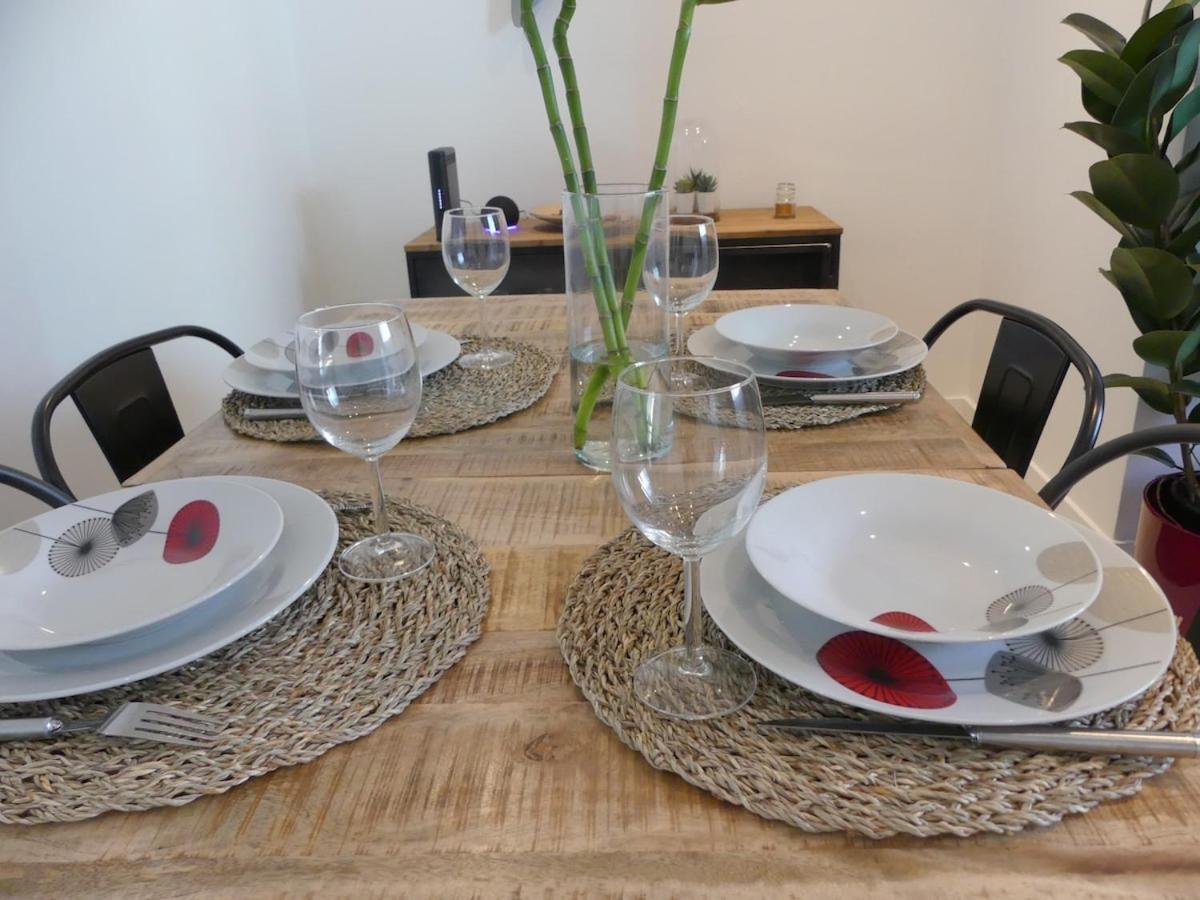 Bright Modern, Near Center And 10 Min From Beaches Appartement *